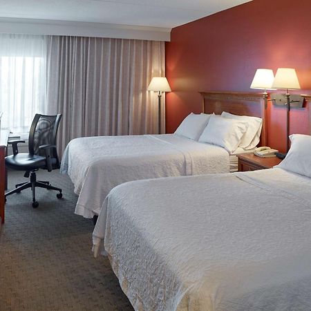 Hampton Inn Portland-Airport South Portland Exterior foto