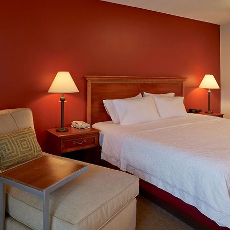 Hampton Inn Portland-Airport South Portland Exterior foto