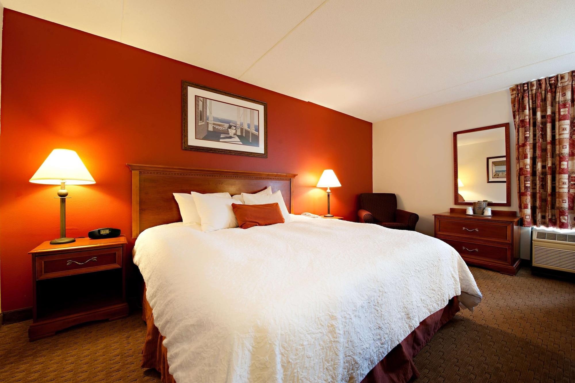 Hampton Inn Portland-Airport South Portland Exterior foto