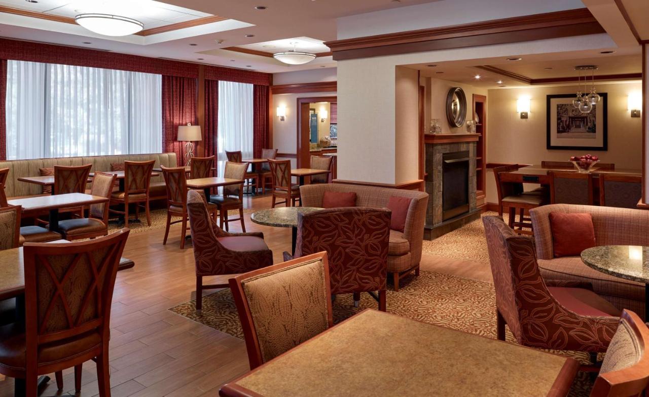 Hampton Inn Portland-Airport South Portland Exterior foto