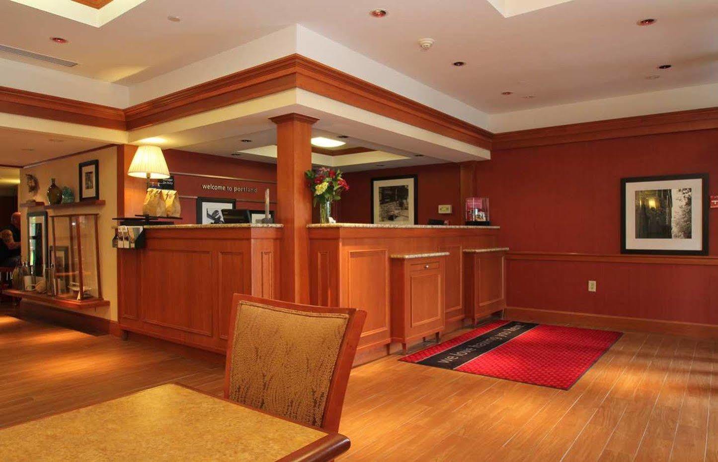 Hampton Inn Portland-Airport South Portland Exterior foto